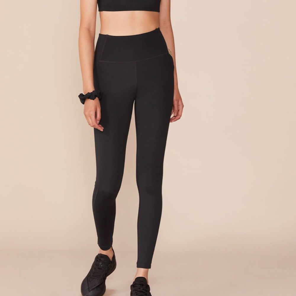 BRAND NEW High rise leggings with pockets